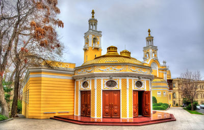 View of temple building against sky