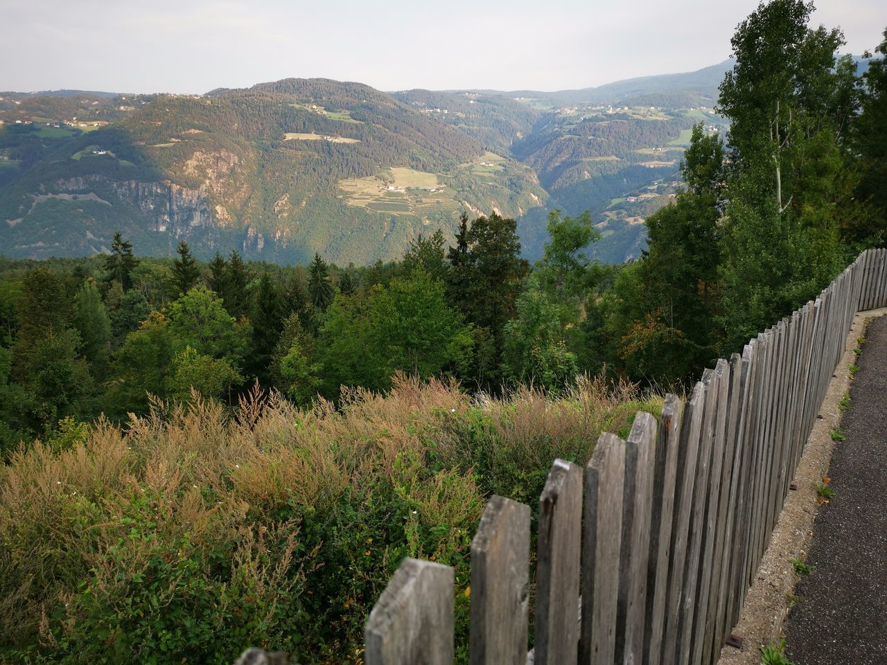 PANORAMIC VIEW OF LANDSCAPE AGAINST SKY