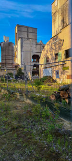 Abandoned building against sky