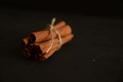 Bundle of cinnamon on table