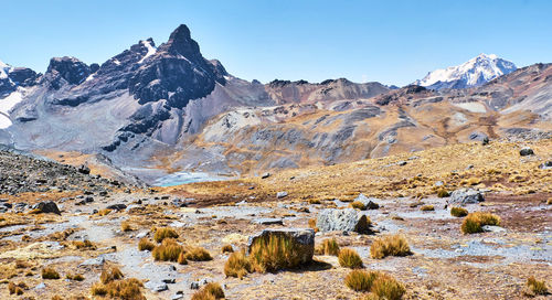 Scenic view of snowcapped mountains against sky pico austria hiking trail cordillera real bolivia 