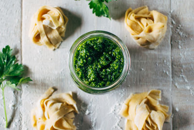 Close-up of pesto sauce with pasta