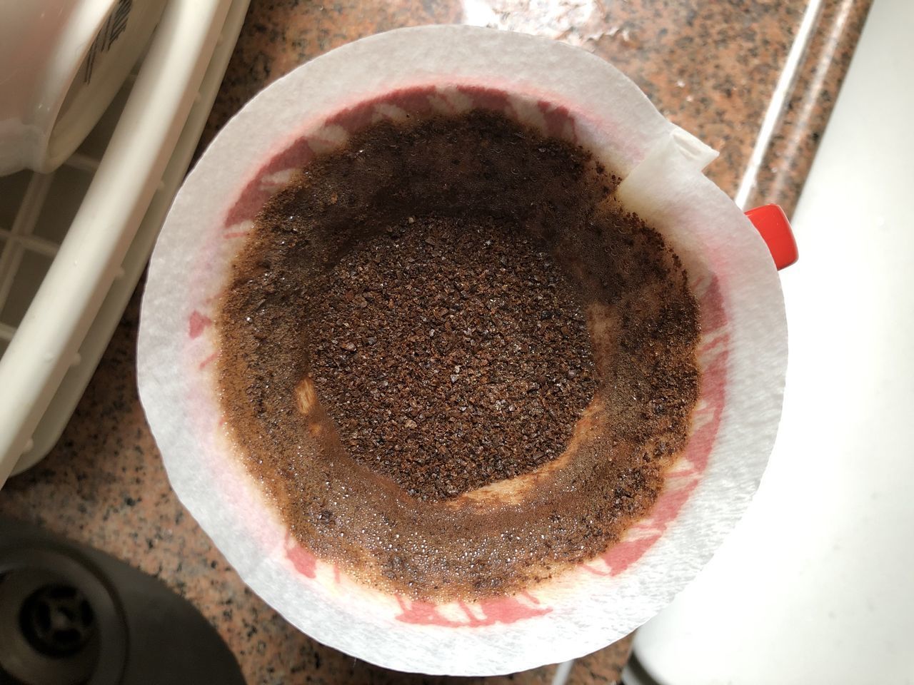 HIGH ANGLE VIEW OF COFFEE BEANS IN GLASS