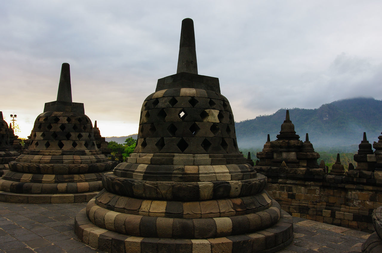 STUPAS AT A TEMPLE