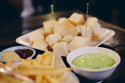 Close-up of serving food in bowl on table