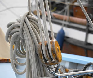 Close-up of rope tied on metal