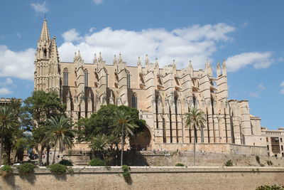 Exterior of temple against building