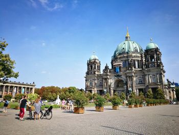 People at the berlin cathedral