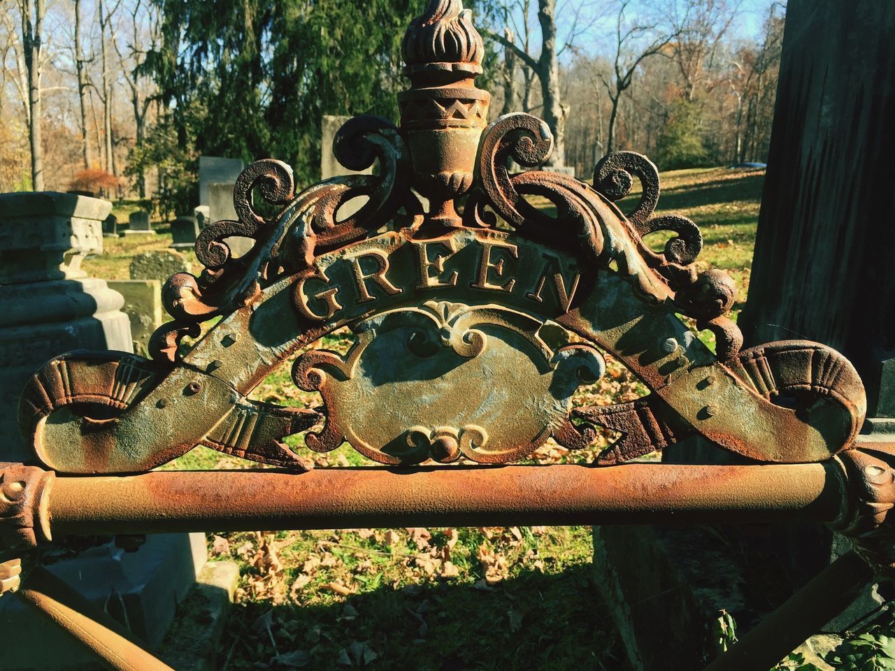 CLOSE-UP OF RUSTY METAL FENCE