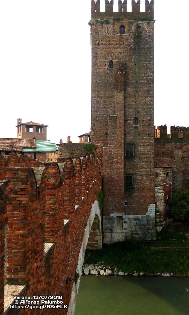 architecture, built structure, building exterior, building, history, sky, clear sky, the past, nature, brick, wall, old, day, no people, water, brick wall, travel destinations, outdoors, fort, canal