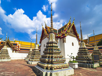 Wat pho temple, bangkok, thailand