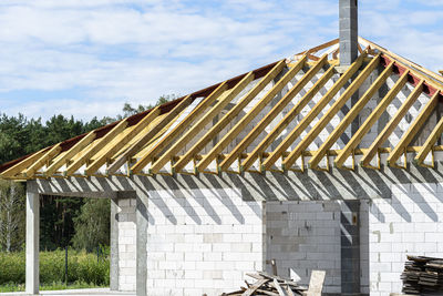 Roof trusses