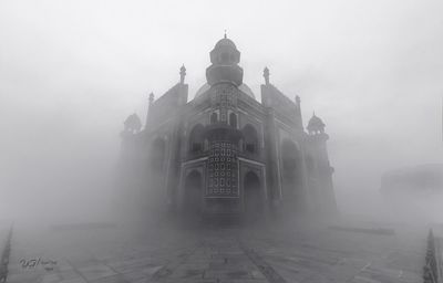Safdarjung tomb in a foggy morning 