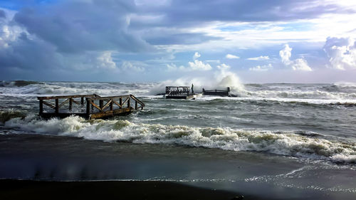 Scenic view of sea against sky