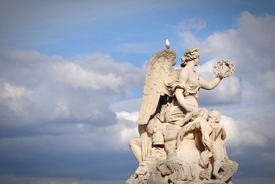 Statue against sky