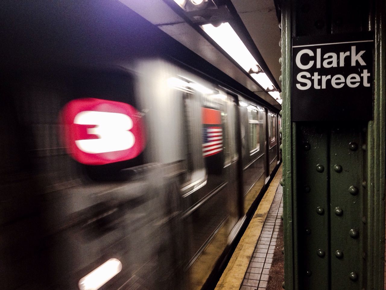 text, western script, transportation, communication, information sign, guidance, illuminated, sign, capital letter, railroad station, indoors, public transportation, subway station, arrow symbol, non-western script, rail transportation, railroad station platform, information, directional sign, railroad track