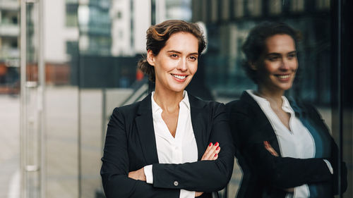 Portrait of a smiling young woman