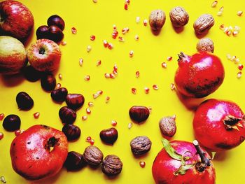 High angle view of apples on table