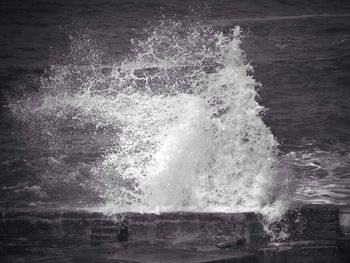 Waves splashing in sea