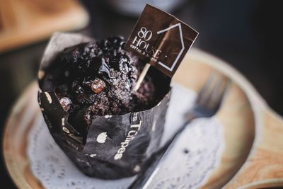 Close-up of chocolate cake in plate on table