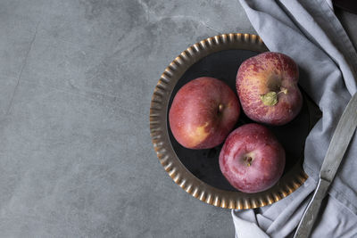 High angle view of apples in bowl