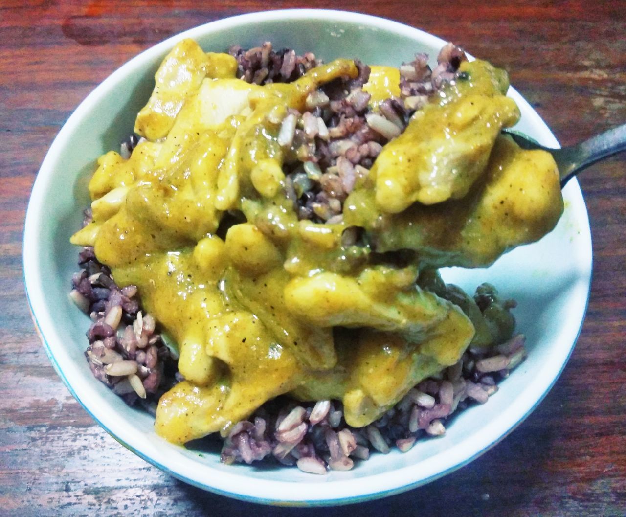 CLOSE-UP OF MEAL SERVED IN BOWL