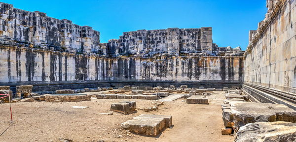 Panoramic view of historic building against sky