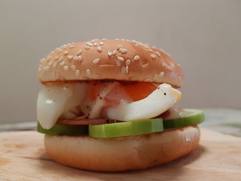 Close-up of burger in plate on table