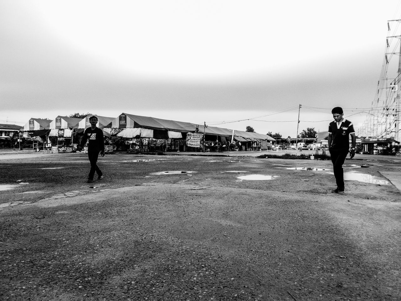 real people, sky, men, full length, built structure, architecture, day, nature, leisure activity, lifestyles, people, building exterior, standing, incidental people, group of people, walking, clear sky, outdoors, copy space