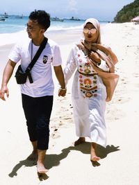 Couple in the pandawa beach