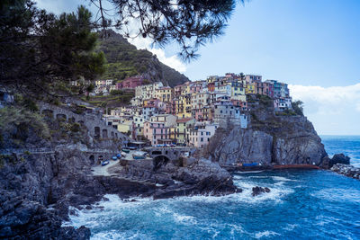 Distant view of the village on manarola on the italian west coast.