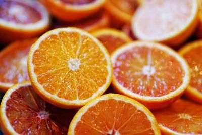 Close-up of oranges