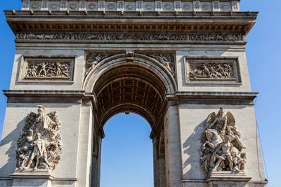 Low angle view of triumphal arch