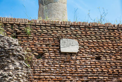 Detail of the wall and columns of the temple of venus and roma at the roman forum in rome