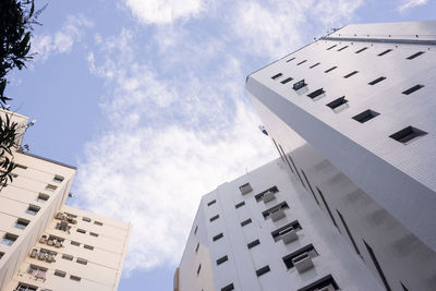 Buildings that reach the clear and clear blue sky on a bright sunny day. salvador, bahia, brazil.