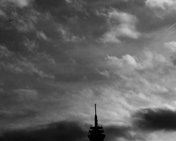 Low angle view of cloudy sky