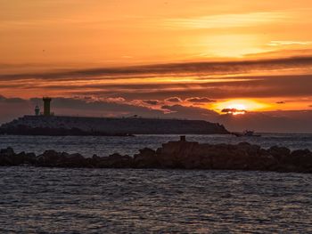 Sunrise on the lighthouse