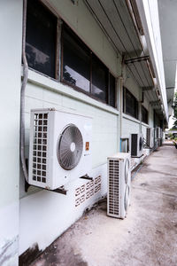 Graffiti on wall of building