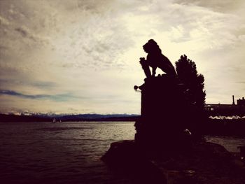 Statue of liberty against sky