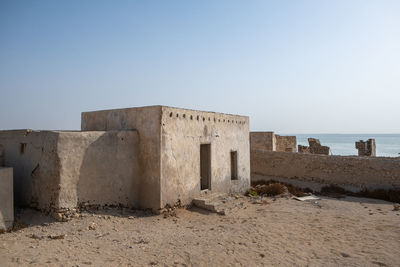 An abandoned fishing village located in al jumail, ruwais north of doha, qatar.