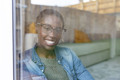 Portrait of a smiling young woman