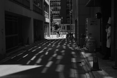 Narrow alley in city