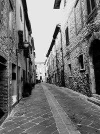 Narrow alley in city