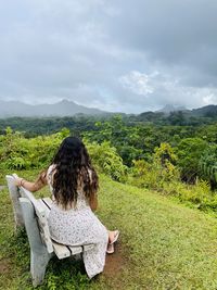 Volcanic mountain range in a hawaiian paradise