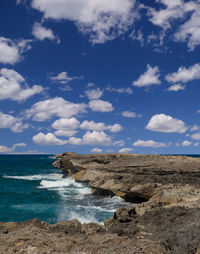 Scenic view of sea against sky in hawaii