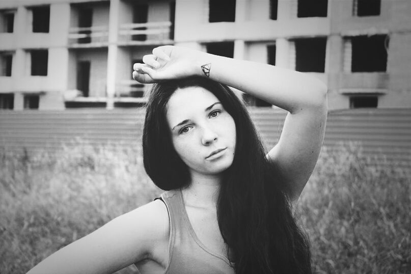 person, lifestyles, portrait, young women, young adult, focus on foreground, leisure activity, looking at camera, childhood, headshot, front view, long hair, elementary age, close-up, girls, smiling