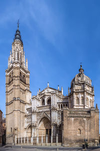 Primate cathedral of saint mary of toledo is a roman catholic cathedral in toledo, spain