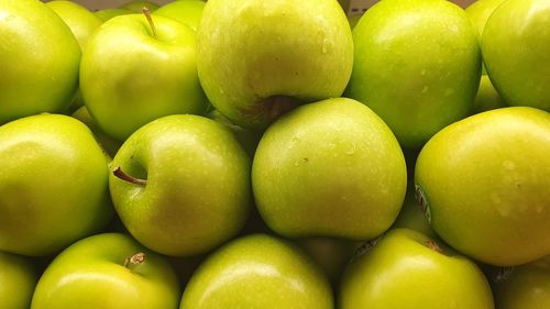 Full frame shot of apples