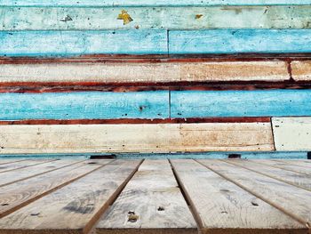 Full frame shot of wooden bench