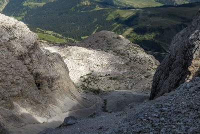Hiking trail in sella group dolomite ridge, trentino alps, piz boè
